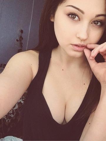 Юна